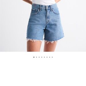 Classic High-Rise Light Blue Women’s Jeans